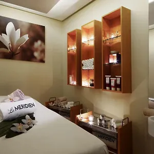 Le Meridien Отель